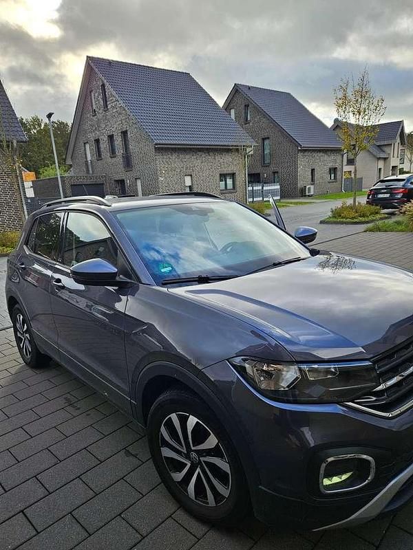 Grau Gebraucht 2021 VW T-Cross Active SUV | 16.000 € (Superpreis) - Bild 1/4