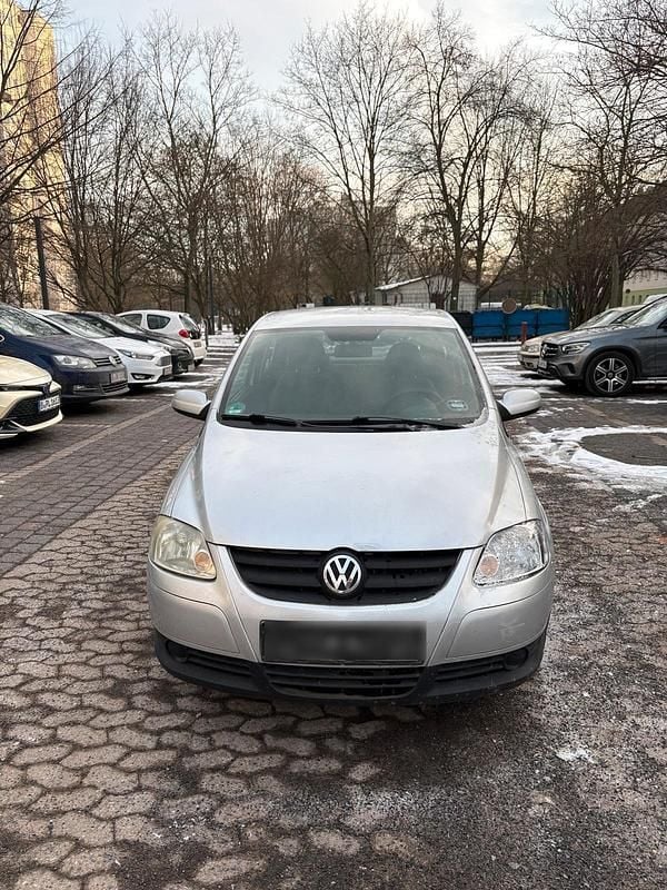 Gebraucht VW Fox 54 PS (39 kW) 2009 Silber Kleinwagen