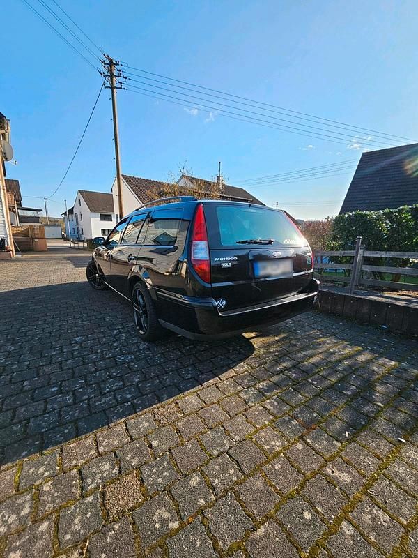 Gebraucht Ford Mondeo Ghia 155 PS (114 kW) 2006 Schwarz Kombi