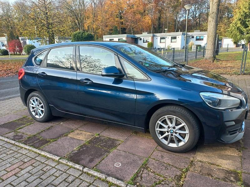 Gebraucht BMW 218 Active Tourer 150 PS (110 kW) 2019 Blau Van / Kleinbus