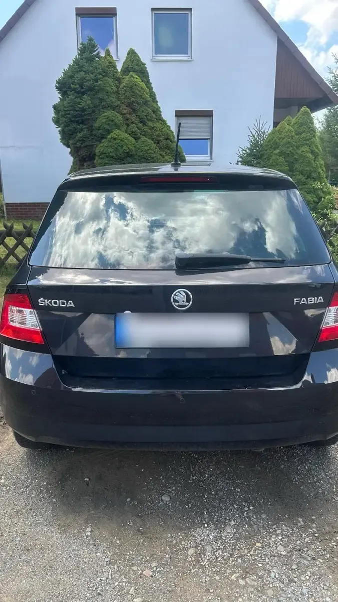 Gebraucht Skoda Fabia Joy 90 PS (66 kW) 2016 Schwarz Limousine