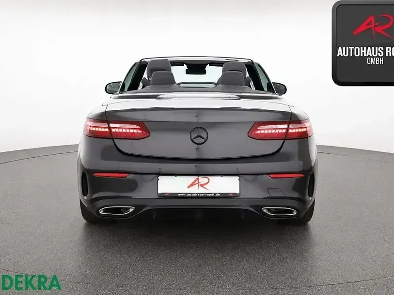 Gebraucht Mercedes E300 AMG 272 PS (200 kW) 2021 Grau (metallic) Cabrio