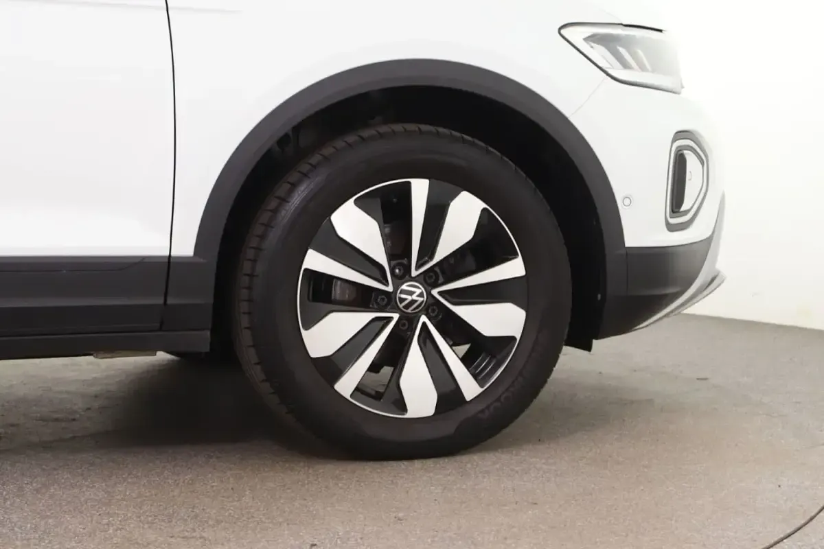 Gebraucht VW T-Roc Move 150 PS (110 kW) 2023 Pure white SUV