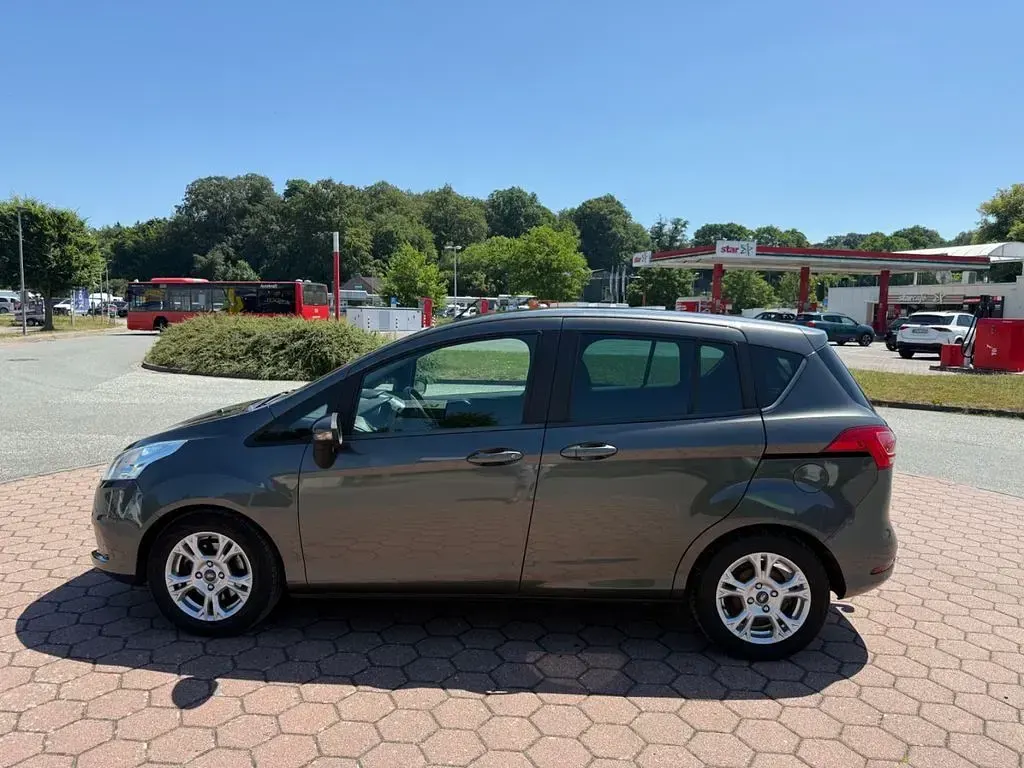 Gebraucht Ford B-MAX SYNC Edition 101 PS (74 kW) 2017 Grau Van / Kleinbus
