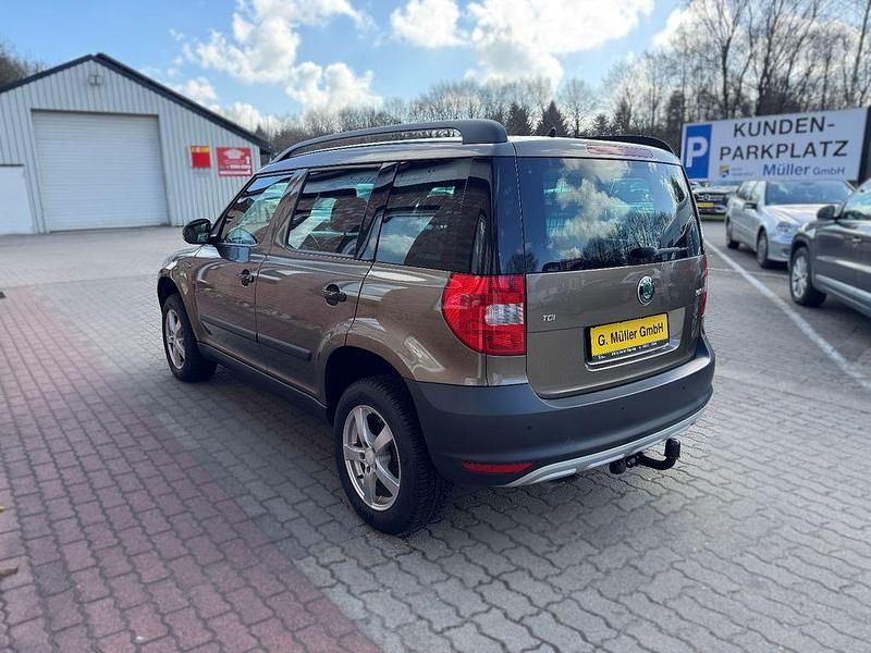 Gebraucht Skoda Yeti Experience 110 PS (80 kW) 2011 Braun SUV