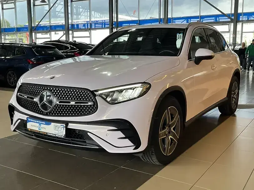 Gebraucht Mercedes GLC220 AMG line 197 PS (144 kW) 2024 Weiß SUV
