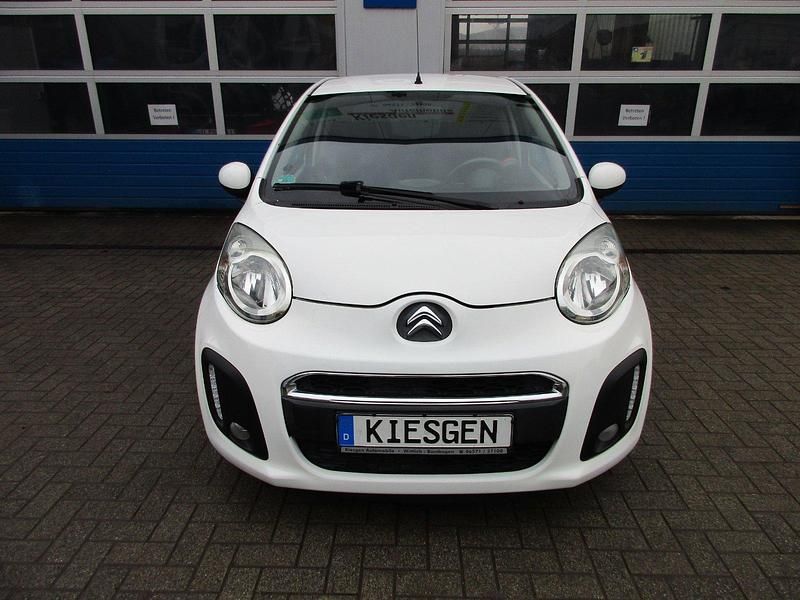 Gebraucht Citroën C1 SELECTION 68 PS (50 kW) 2013 Weiß Kleinwagen