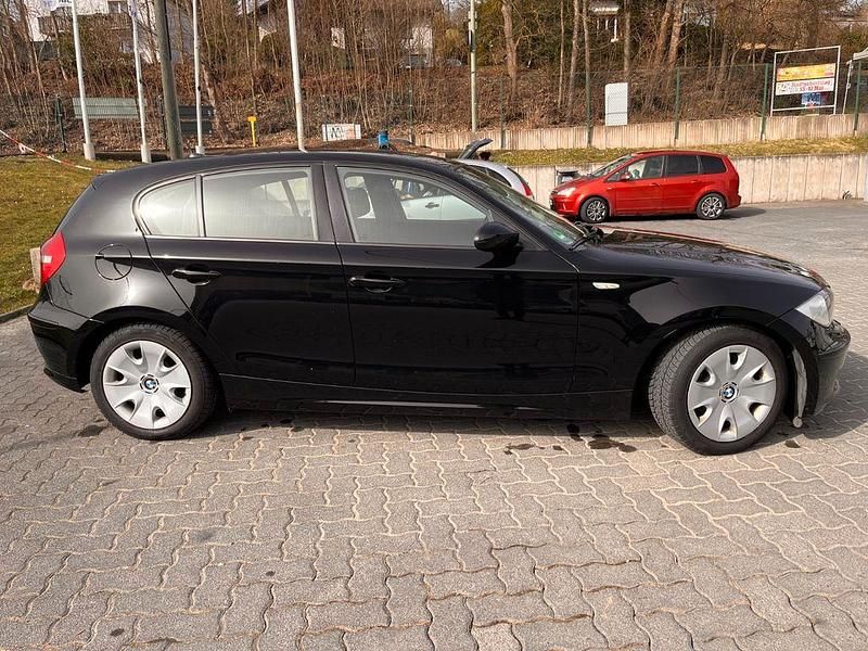 Gebraucht BMW 116 Advantage 122 PS (89 kW) 2009 Schwarz ii Kleinwagen