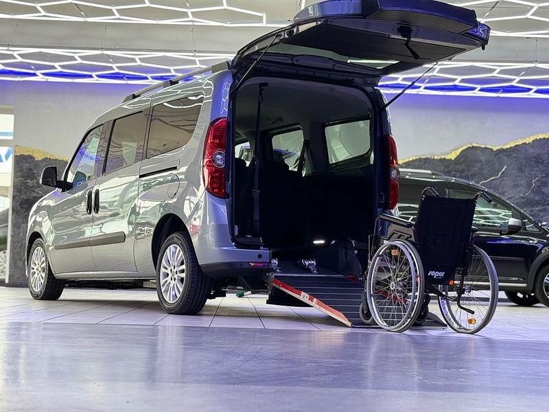 Gebraucht Fiat Doblò Lounge 90 PS (66 kW) 2014 Grau Van / Kleinbus