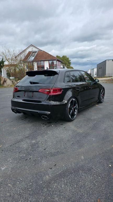 Gebraucht Audi RS3 Ambiente 367 PS (269 kW) 2015 Braun Limousine