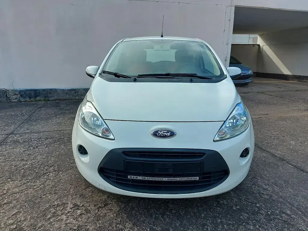 Gebraucht Ford Ka Cool & Sound Edition 69 PS (50 kW) 2016 Weiß Kleinwagen