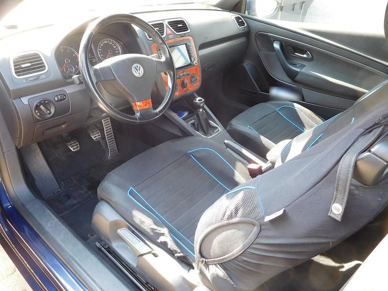 Gebraucht VW Eos 122 PS (89 kW) 2009 Blau Cabrio