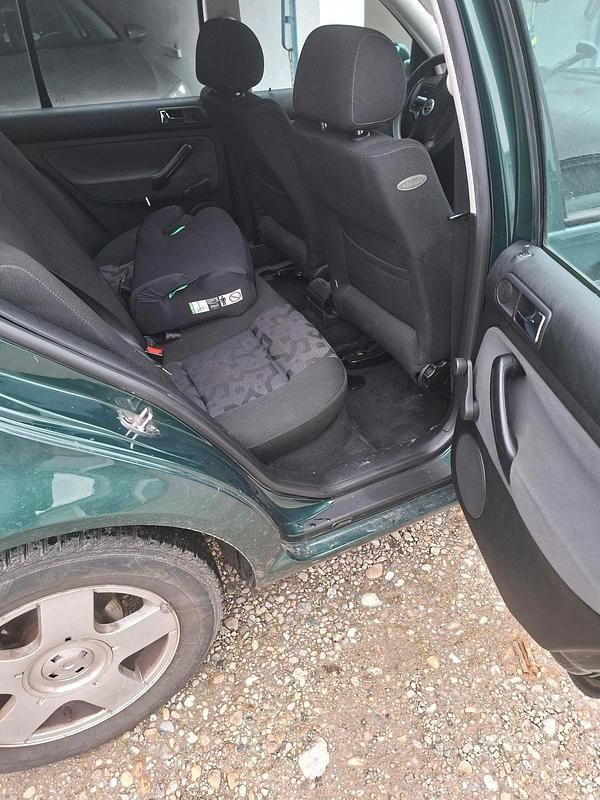 Gebraucht VW Golf III 75 PS (55 kW) 1998 Grün Kleinwagen