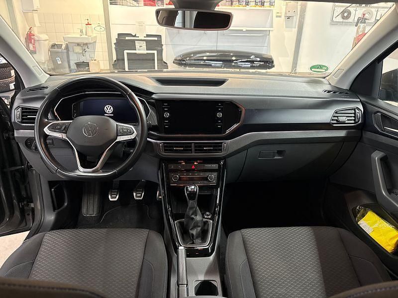 Gebraucht VW T-Cross United 116 PS (85 kW) 2020 Limestone grey / titanschwarzgraublau SUV