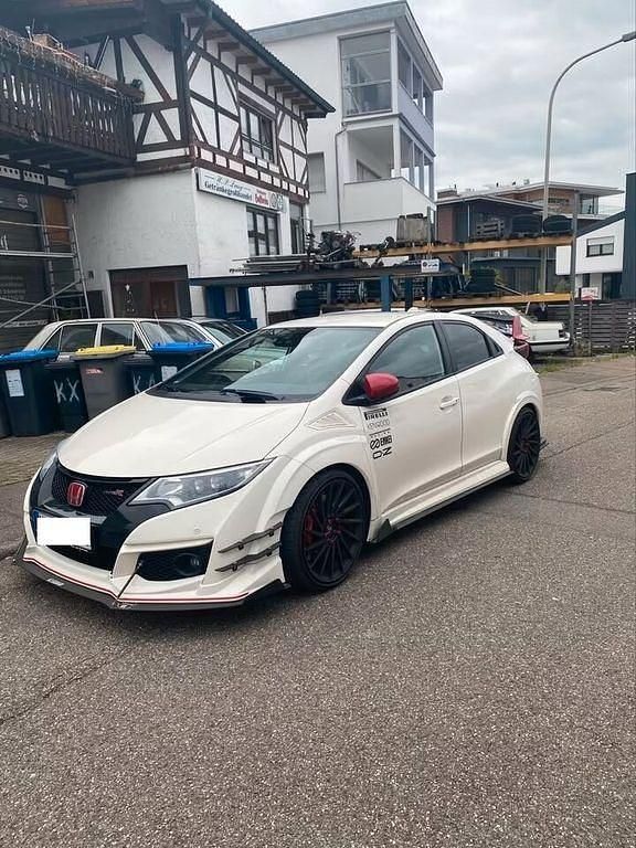 Weiß Gebraucht 2016 Honda Civic Type R GT Limousine | 19.500 € - Bild 1/4