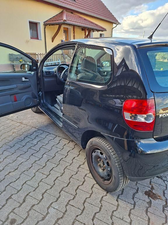 Usata VW Fox 54 CV (39 kW) 2015 Nero Utilitaria