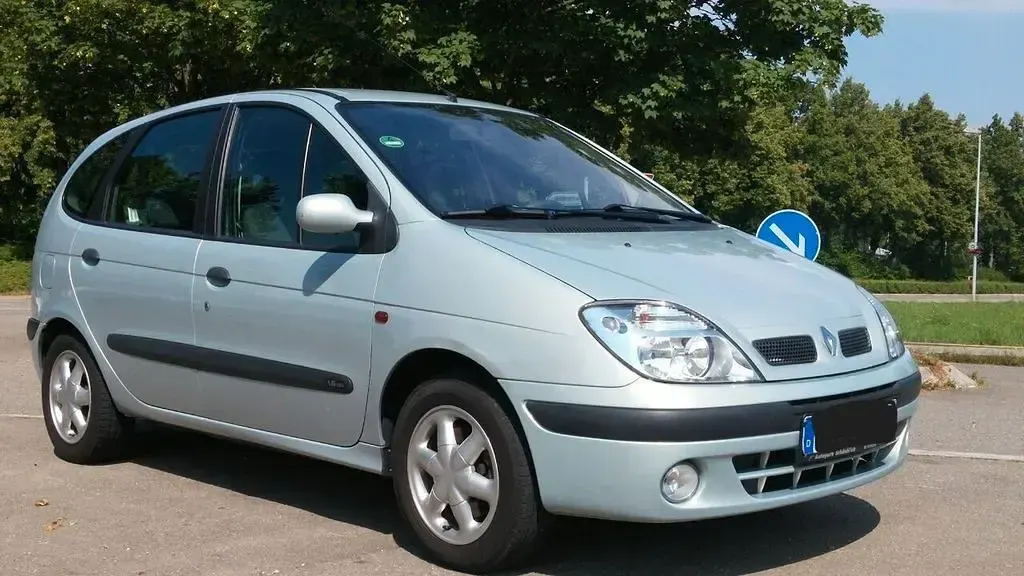 Second-hand Renault Scénic Expression 107 CP (78 kW) 2001 Gri Monovolum
