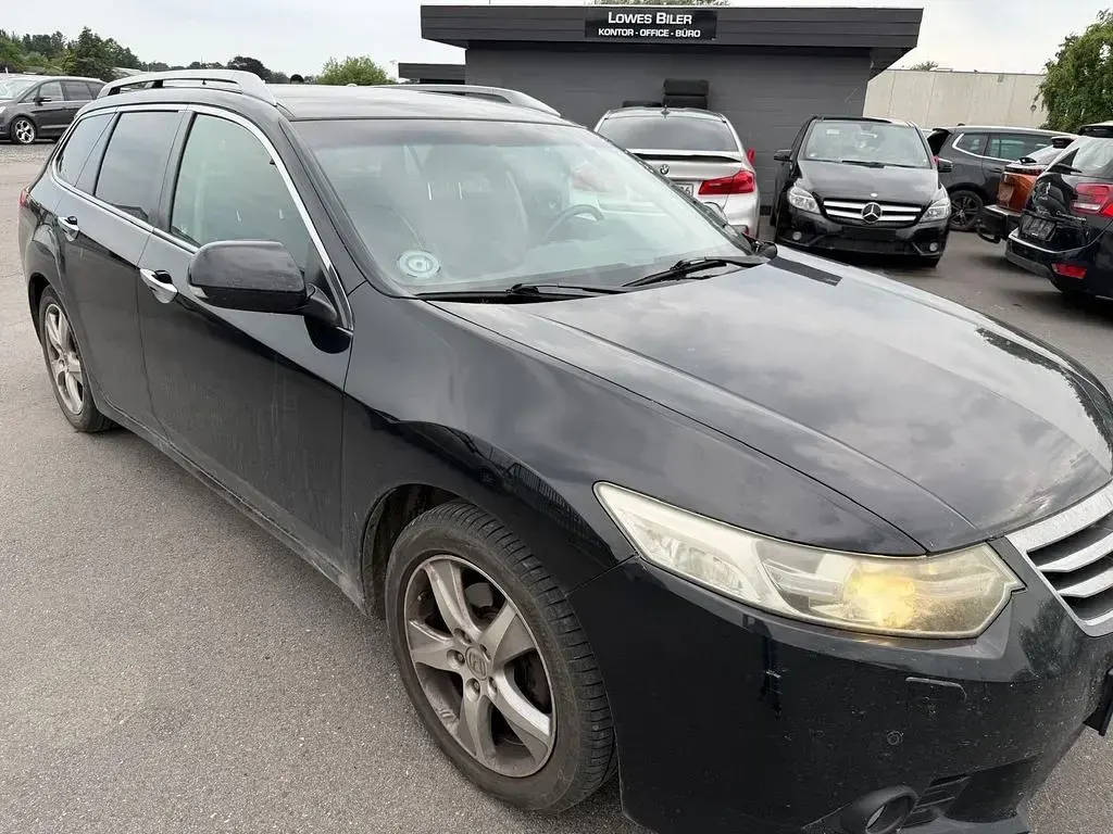 Gebraucht Honda Accord Lifestyle 156 PS (114 kW) 2012 Schwarz Kombi