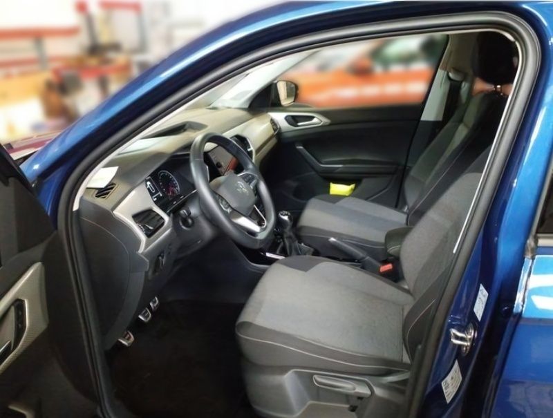 Gebraucht VW T-Cross Move 110 PS (80 kW) 2023 Blau SUV