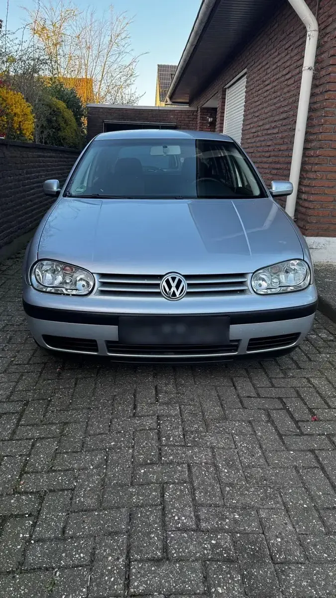 Gebraucht VW Golf IV 75 PS (55 kW) 2003 Silber Limousine