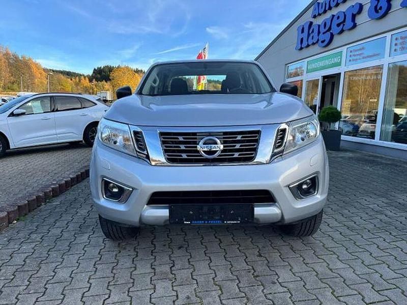 Gebraucht Nissan Navara Acenta 190 PS (139 kW) 2022 Platinum silver Abholung
