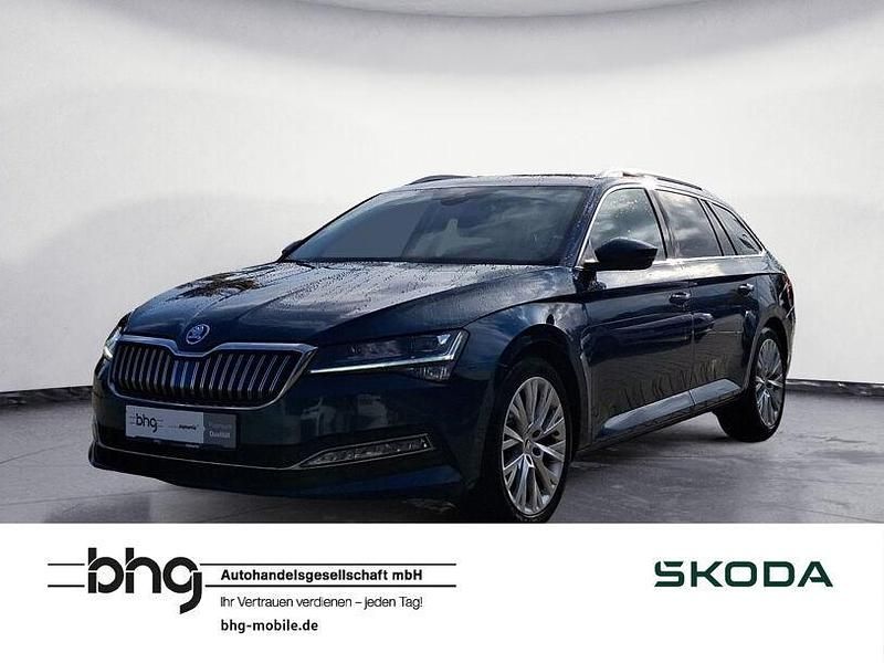 Blau Gebraucht 2022 Skoda Superb Premium Edition Kombi | 26.990 € (Fairer Preis) - Bild 1/4