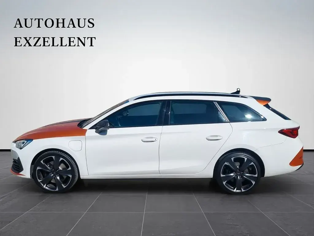Second-hand Cupra Leon 245 CP (180 kW) 2021 Alb Berlinǎ