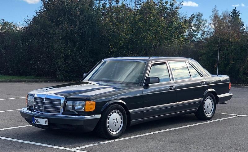 Schwarz Gebraucht 1990 Mercedes 420 Limousine | 16.500 € - Bild 1/4