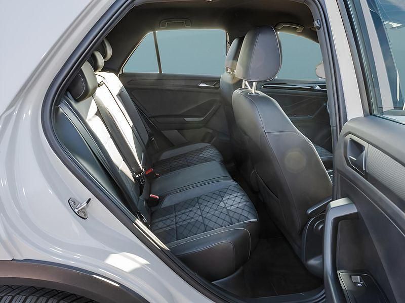 Gebraucht VW T-Roc 150 PS (110 kW) 2025 Grau SUV