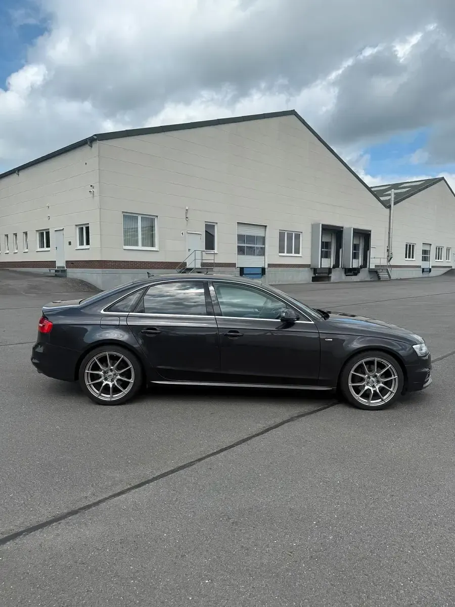 Gebraucht Audi A4 S-Line 245 PS (180 kW) 2014 Grau Limousine