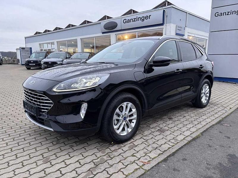 Obsidianschwarzmetallic (metallic) Gebraucht 2022 Ford Kuga Titanium X SUV | 25.990 € (Fairer Preis) - Bild 1/4