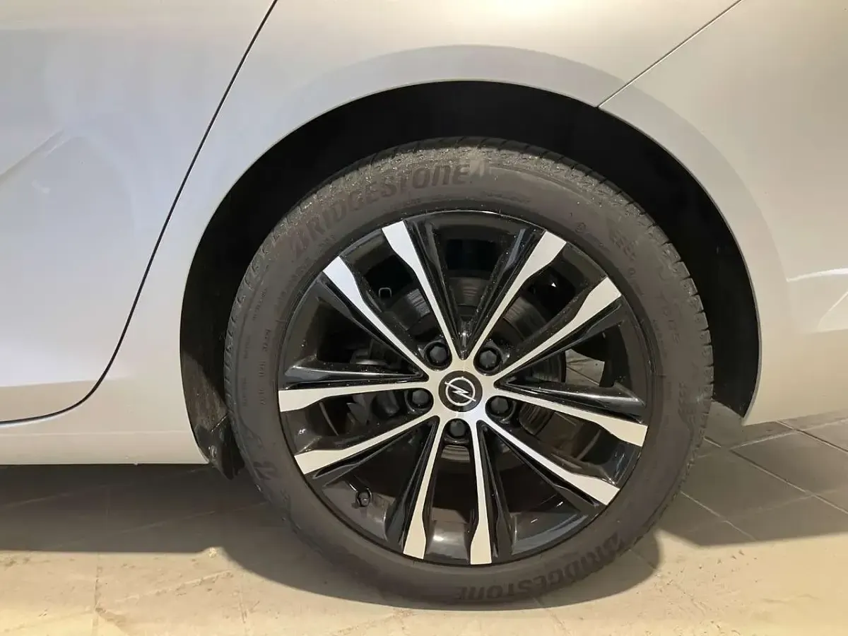 Gebraucht Opel Insignia 174 PS (127 kW) 2022 Argon silber Kombi