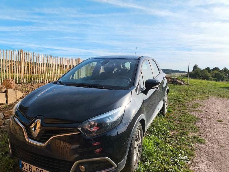Schwarz Gebraucht 2016 Renault Captur Experience SUV | 9.900 € (Fairer Preis) - Bild 1/2
