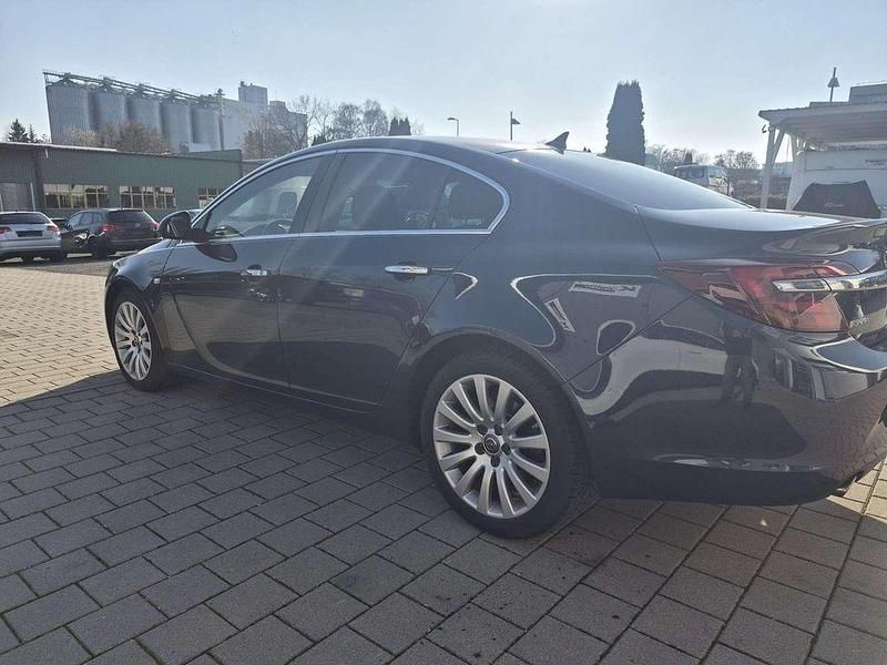 Gebraucht Opel Insignia Innovation 194 PS (142 kW) 2014 Blau Limousine