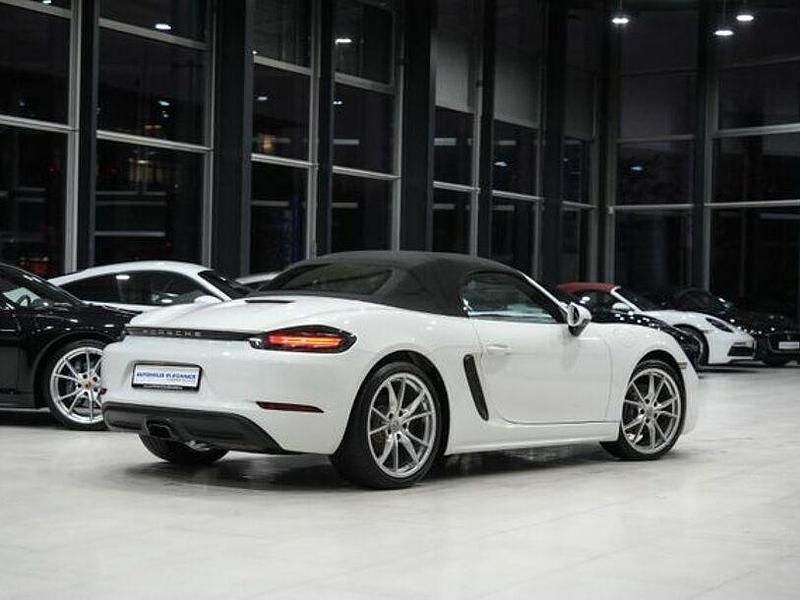 Gebraucht Porsche Boxster 299 PS (219 kW) 2018 Pure white Cabrio