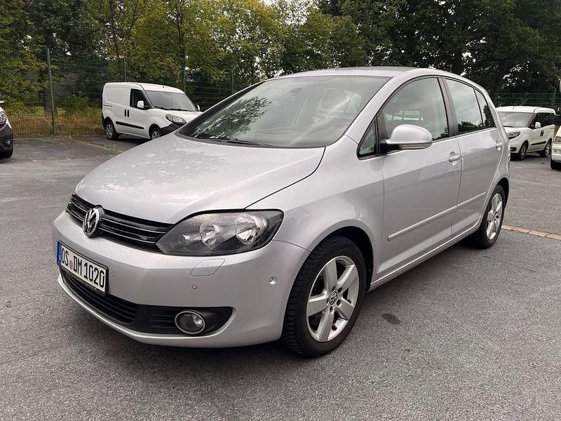 Silber Gebraucht 2011 VW Golf Plus Cross Team Van / Kleinbus | 6.390 € (Guter Preis) - Bild 1/4