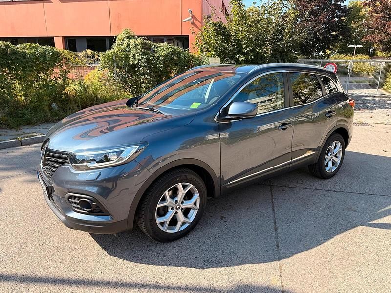 Grau Gebraucht 2019 Renault Kadjar Bose Edition SUV | 14.000 € (Guter Preis) - Bild 1/4