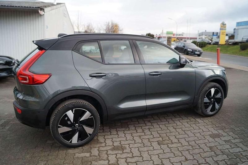Gebraucht Volvo EX40 Ultra 300 kW (408 PS) 2025 Forest lake / dach black SUV