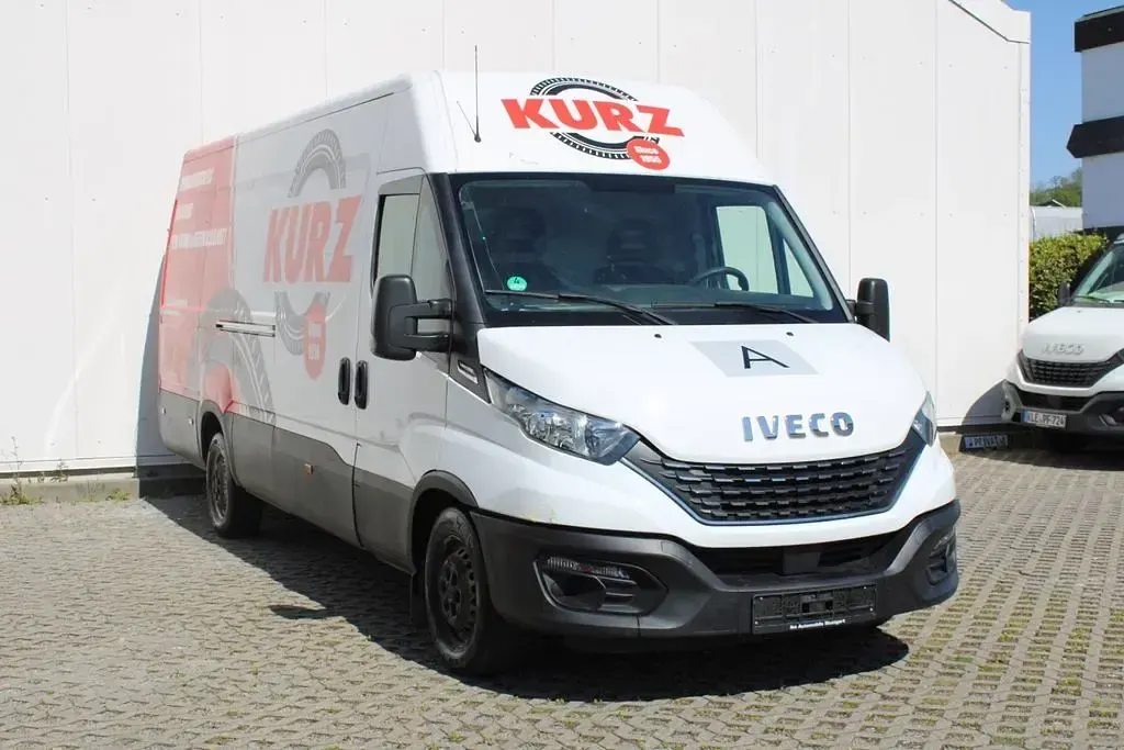 Usata Iveco Daily 155 CV (114 kW) 2020 Monovolume