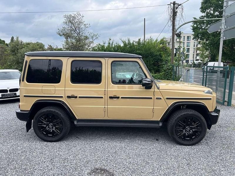 Gebraucht Mercedes G450 AMG line 367 PS (269 kW) 2024 Wuestensand, glaenzend SUV