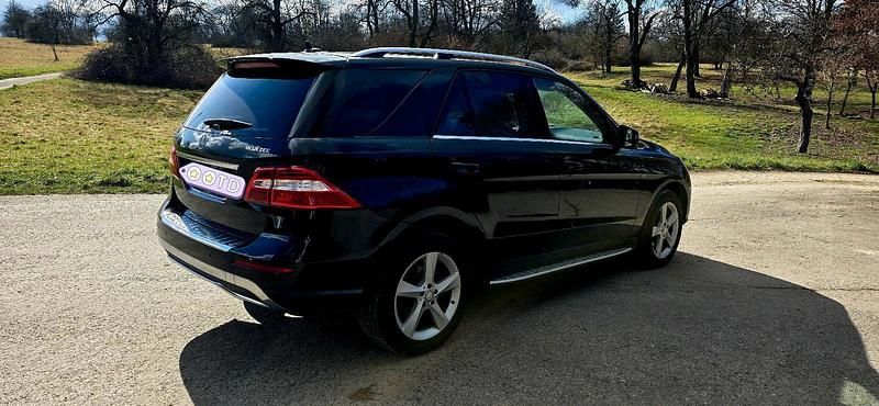 Gebraucht Mercedes ML350 258 PS (189 kW) 2013 Schwarz SUV