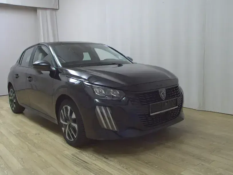 Używany Peugeot 208 Active 75 KM (55 kW) 2024 Czarny Hatchback