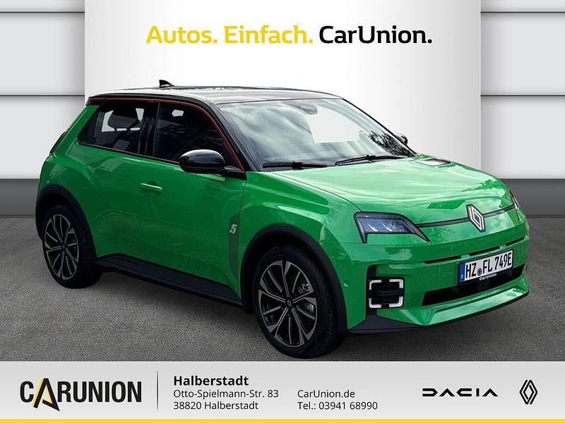 Second-hand Renault 5 E-Tech Techno 110 kW (150 CP) 2024 Verde Hatchback