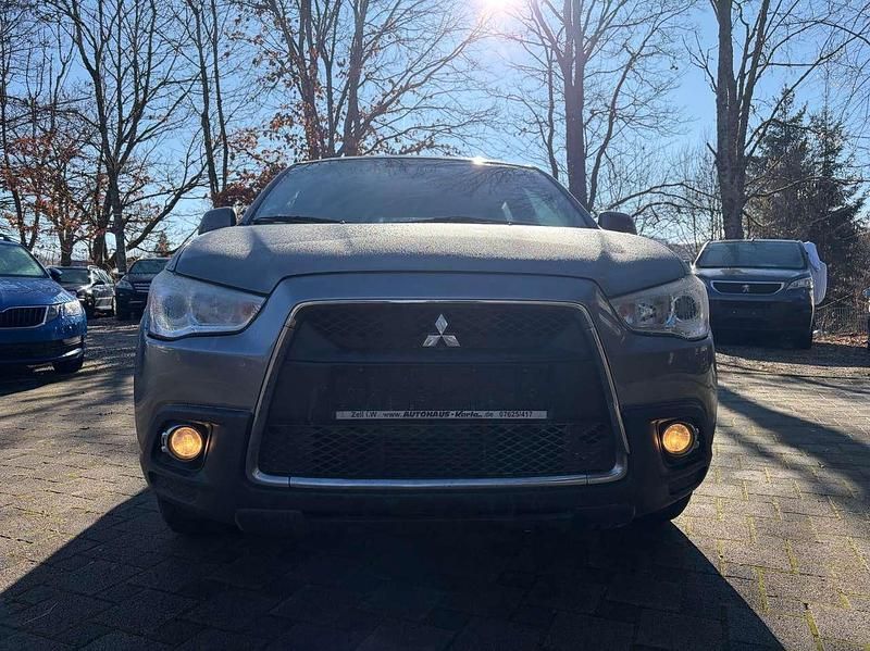 Gebraucht Mitsubishi ASX Invite 150 PS (110 kW) 2012 Platinumgrau (m) SUV