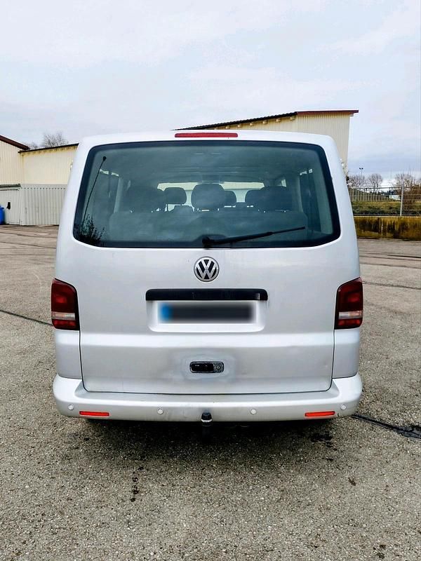 Gebraucht VW T5 131 PS (96 kW) 2007 Silber Van