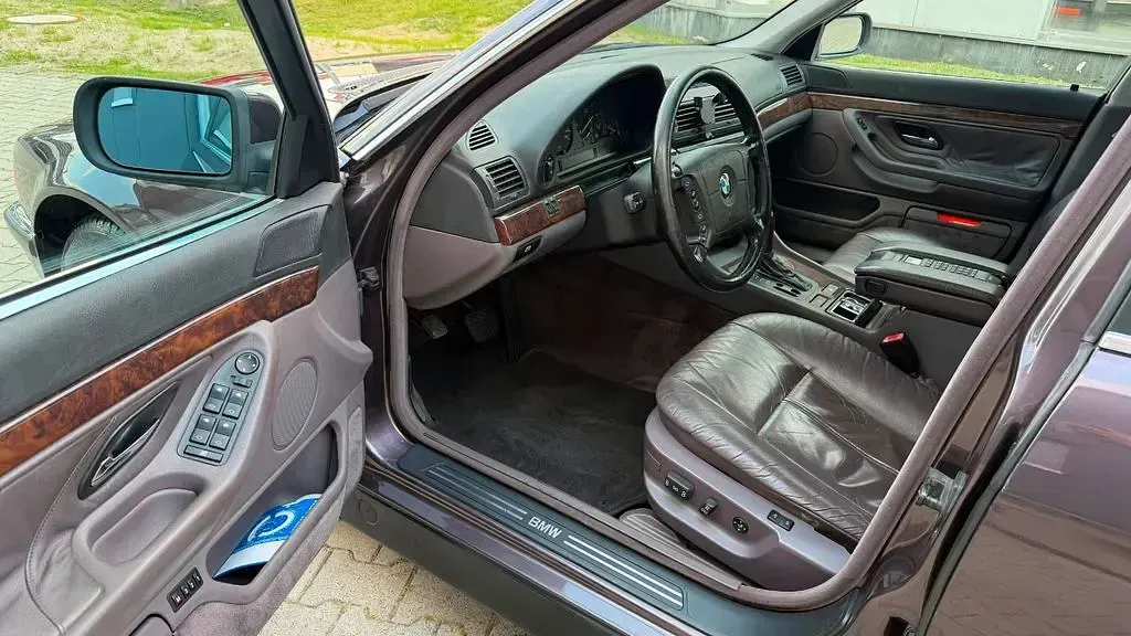 Gebraucht BMW 730 218 PS (160 kW) 1994 Violett Limousine