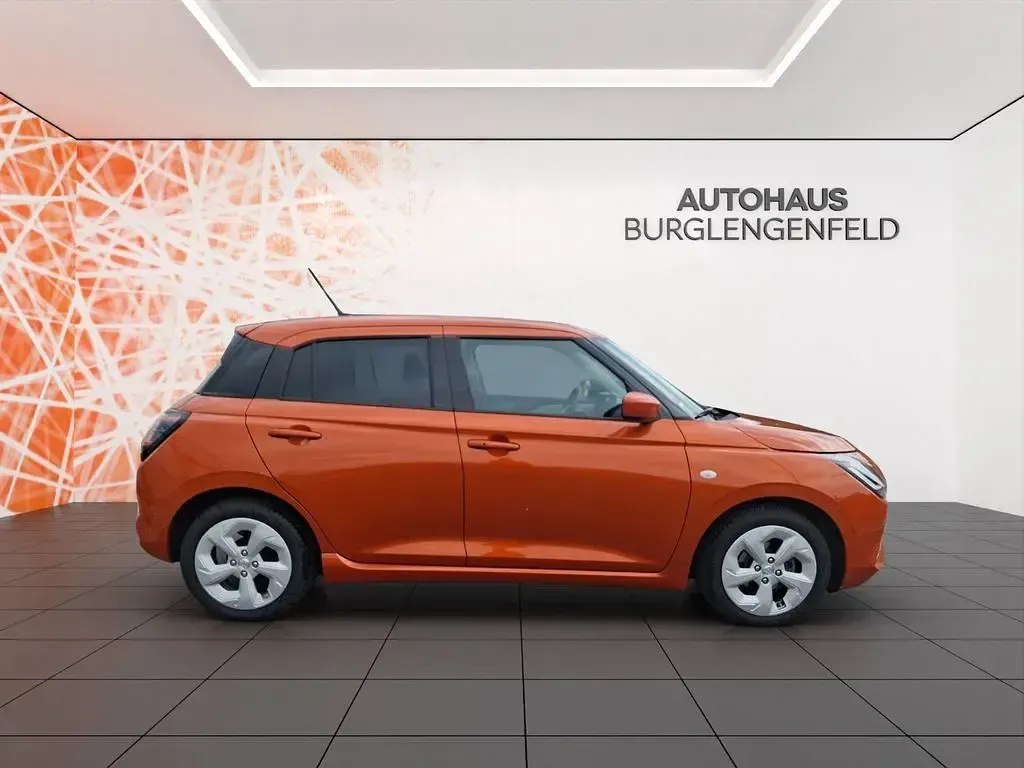 Gebraucht Suzuki Swift Comfort 83 PS (61 kW) 2025 Orange Kleinwagen