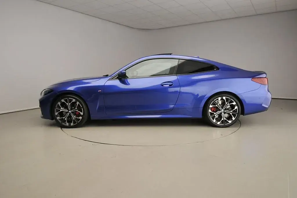 Gebraucht BMW 420 Coupé M Sport 184 PS (135 kW) 2025 Blau Coupé