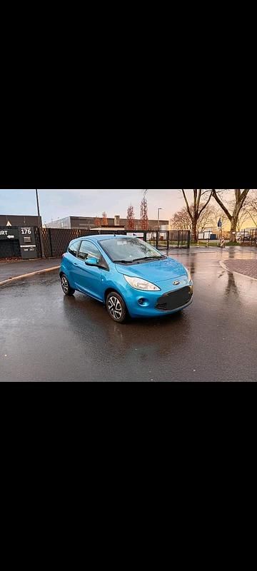 Second-hand Ford Ka 70 CP (51 kW) 2015 Albastru Hatchback