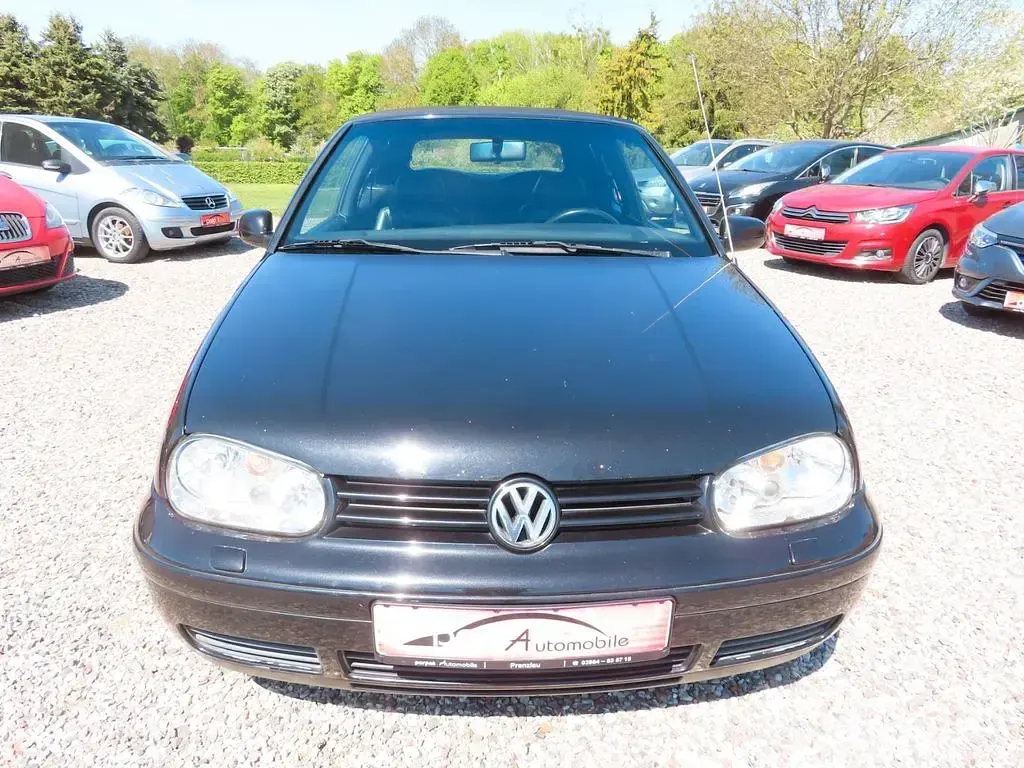 Używany VW Golf 116 KM (85 kW) 2000 Czarny Kabriolet